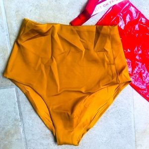 Left On Friday Hi Tide Bottom